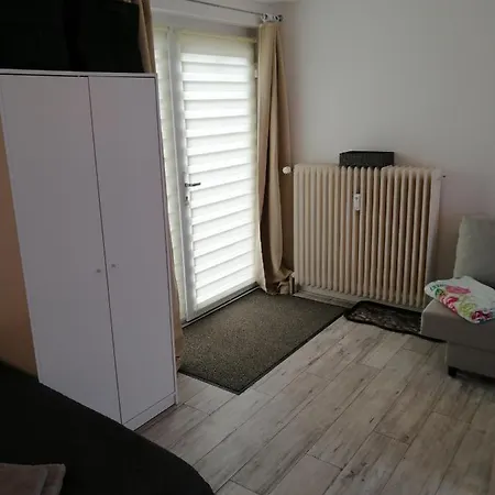Apartment Fewo Nr 5 Sahlenburg Mit Eigener Terasse. 800 Mtr Vom Cuxhaven